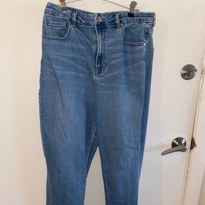 American Eagle curvy mom jeans